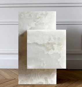 Stół z jadeitowego białego onyksu